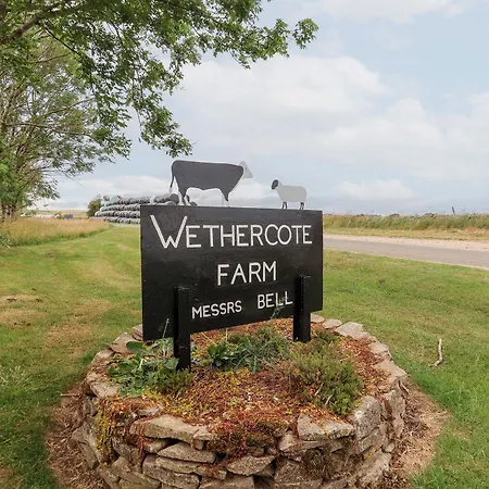 Holiday home Wethercote *